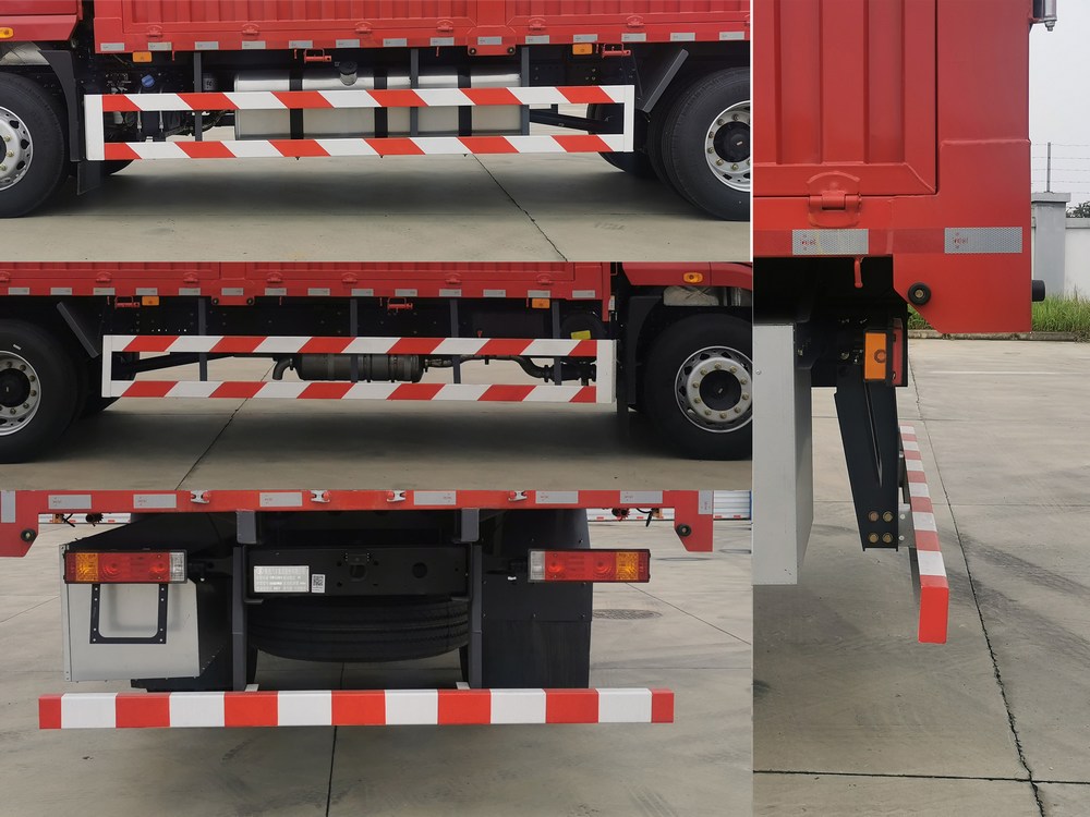 陜汽牌SX5186CCYMP6501倉柵式運輸車公告圖片