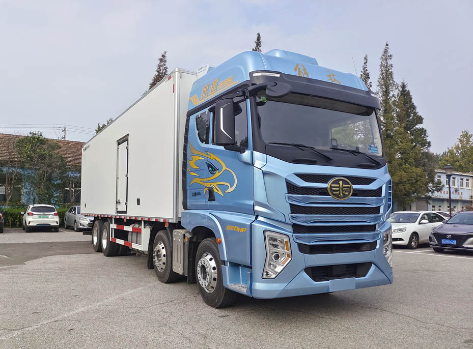 解放牌CA5320XLCP35K25L7T4E6A80冷藏車