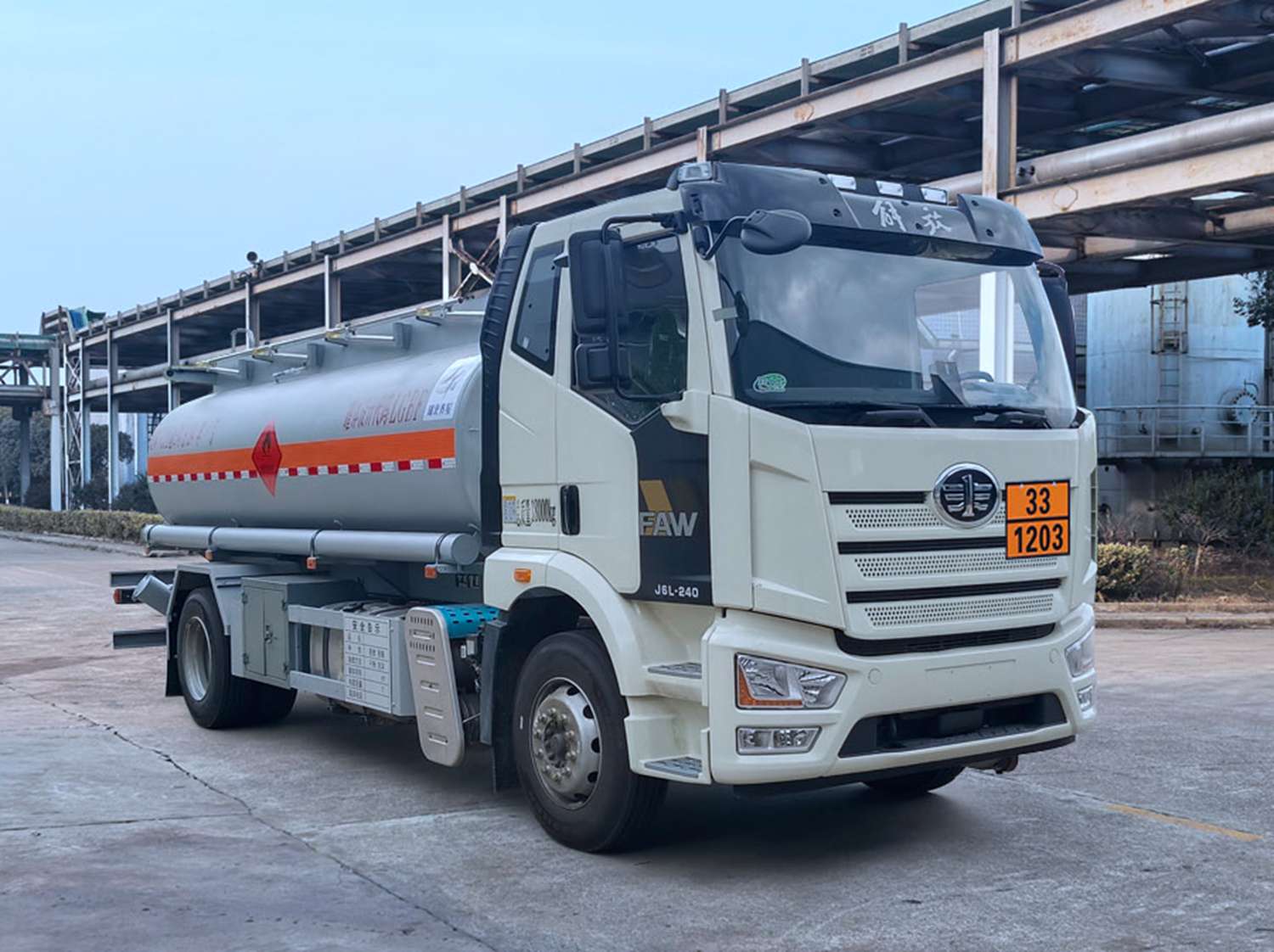 齊星牌QXC5180GYYC6運油車公告圖片