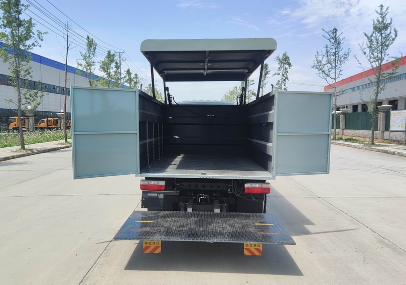 瑞力星牌RLQ5040XTYDBEV6純電動(dòng)密閉式桶裝垃圾車公告圖片