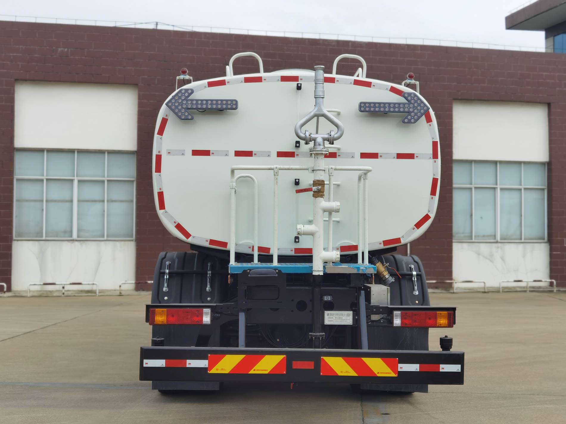 德尊牌SZZ5311GQXBEV346純電動(dòng)清洗車公告圖片