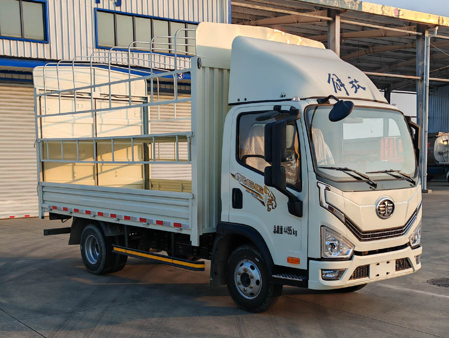 解放牌CA5048CCYP40L2BEVA85純電動(dòng)倉(cāng)柵式運(yùn)輸車公告圖片