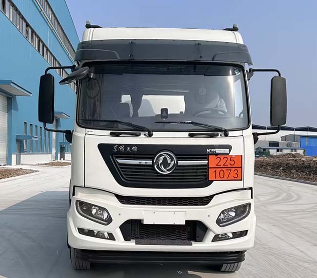 圣達(dá)因牌SDY5322GDYY低溫液體運(yùn)輸車(chē)公告圖片