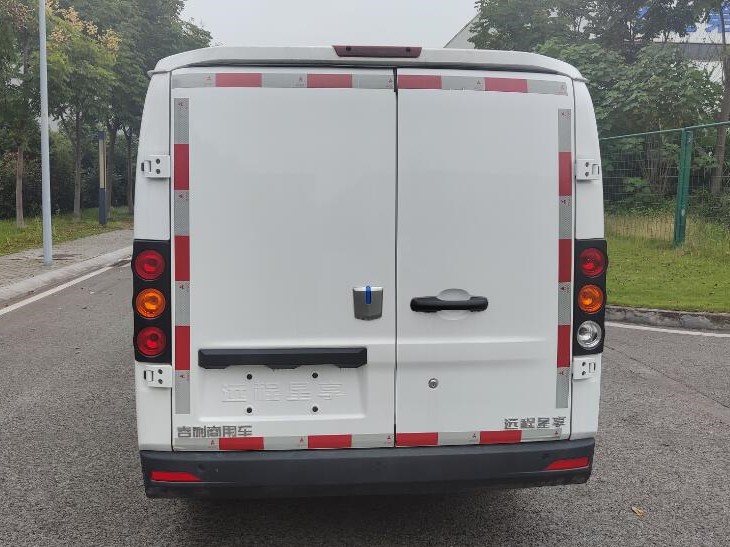 遠(yuǎn)程牌DNC5035XXYBEVGP1純電動廂式運輸車公告圖片