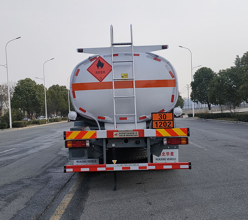 榮駿達(dá)牌HHX5263GYYSX6運(yùn)油車公告圖片