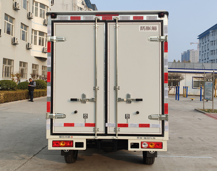 福田牌BJ5030XXY3AV5-75廂式運輸車公告圖片