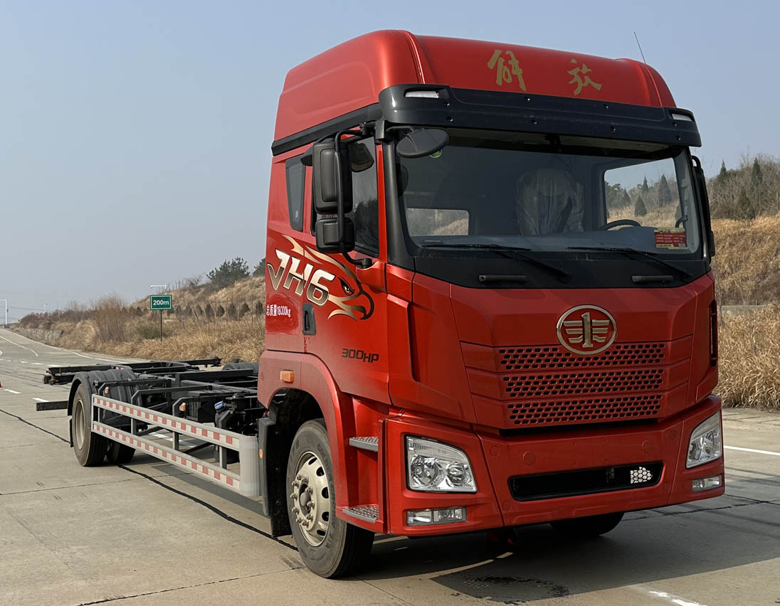 解放牌CA5181ZKXP26K2L7E6A80車廂可卸式汽車公告圖片