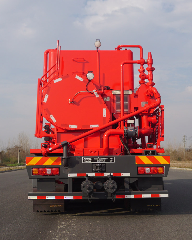 四機牌SJX5301TYL105壓裂車公告圖片