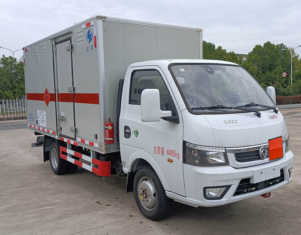 紅宇牌HYZ5040XQYEQ爆破器材運(yùn)輸車公告圖片