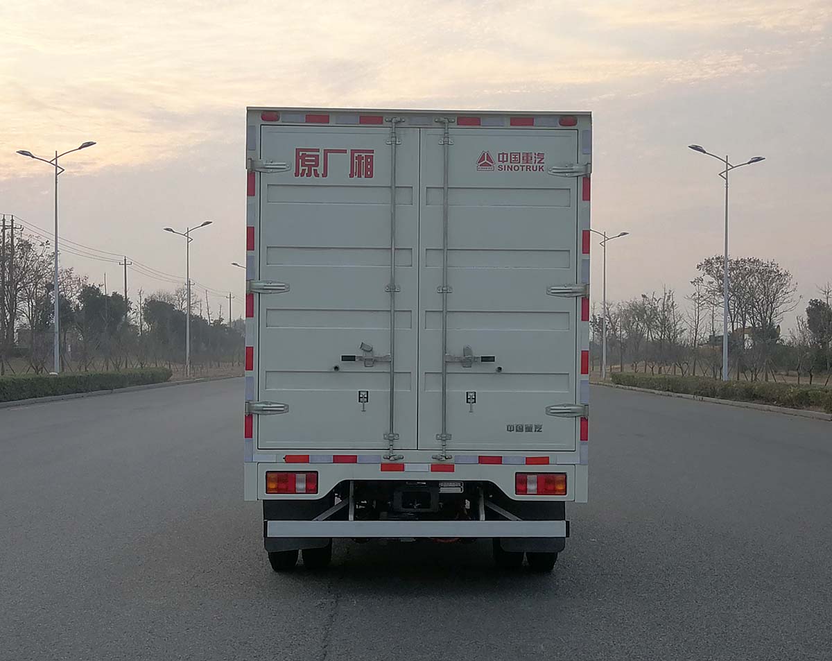 豪沃牌ZZ5047XXYH3414Z147BEVA0純電動(dòng)廂式運(yùn)輸車公告圖片