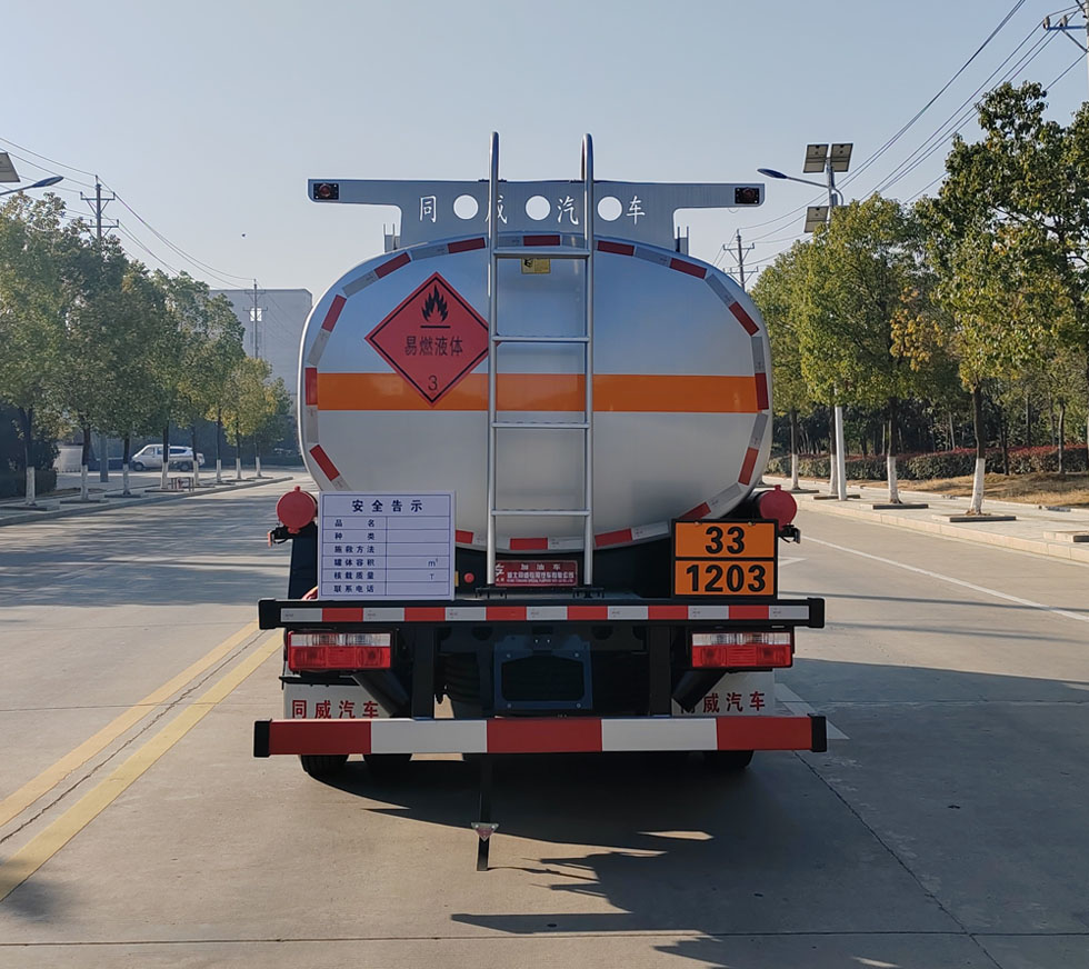 專威牌HTW5120GJYEQ6加油車公告圖片