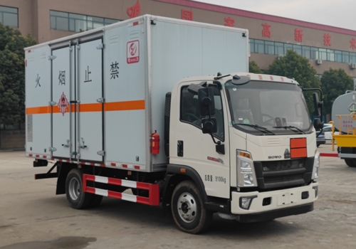 專力牌ZLC5090XRGZ6易燃固體廂式運輸車