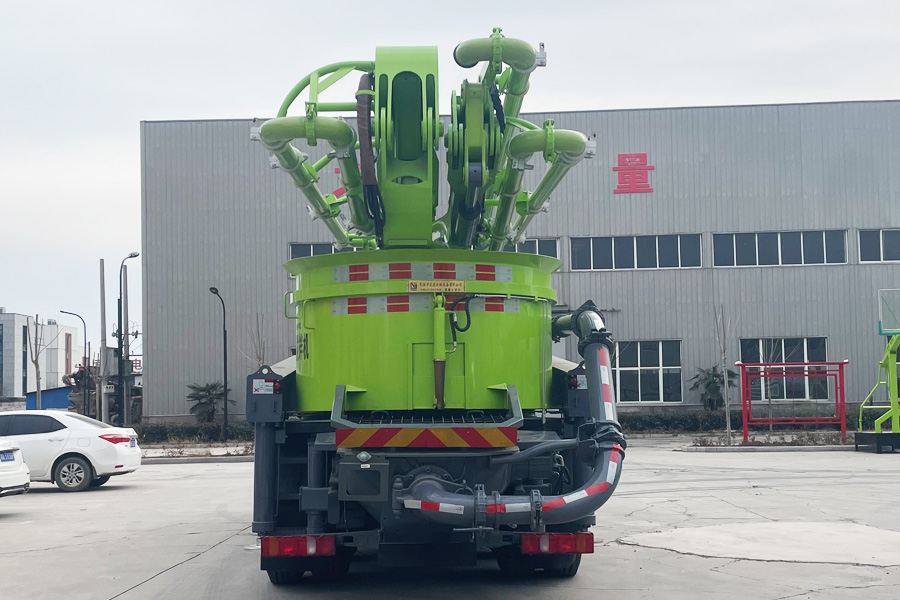 農(nóng)建機(jī)械牌XNJ5290THB混凝土泵車(chē)公告圖片