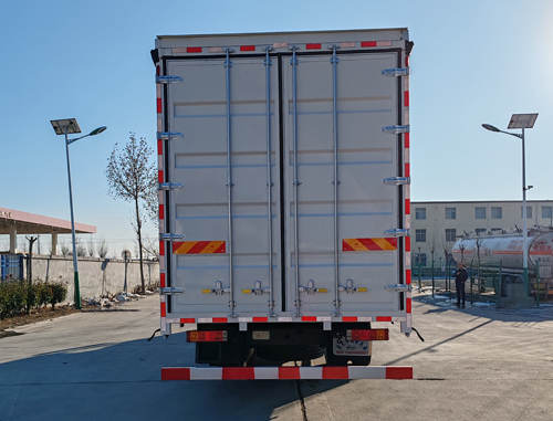 陜汽牌SX5189XXYLA721F3廂式運輸車公告圖片