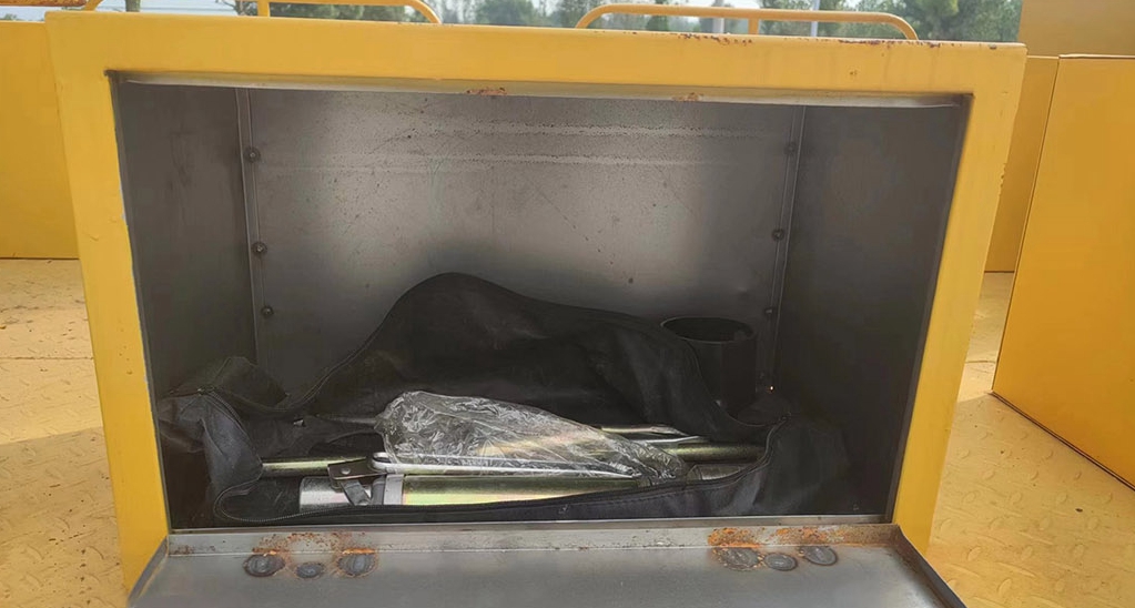 神百重工牌ABC5047XJXBJ6抽油機檢修車公告圖片