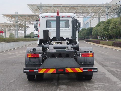 中聯(lián)牌ZBH5180ZXXSXY6車廂可卸式垃圾車公告圖片
