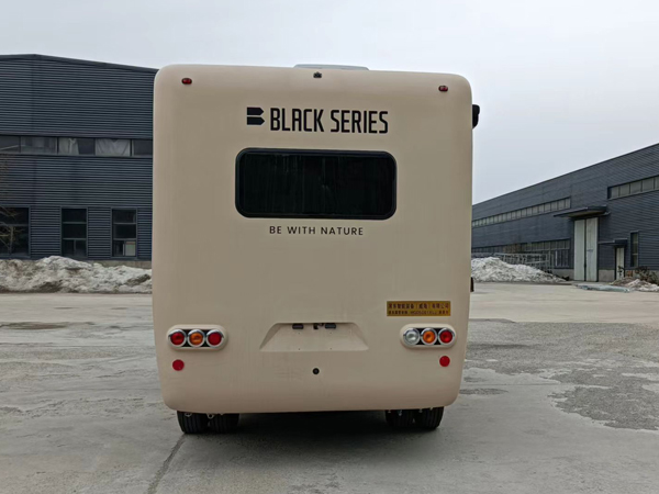 黑系露營(yíng)者牌WGD5061XLJ旅居車公告圖片