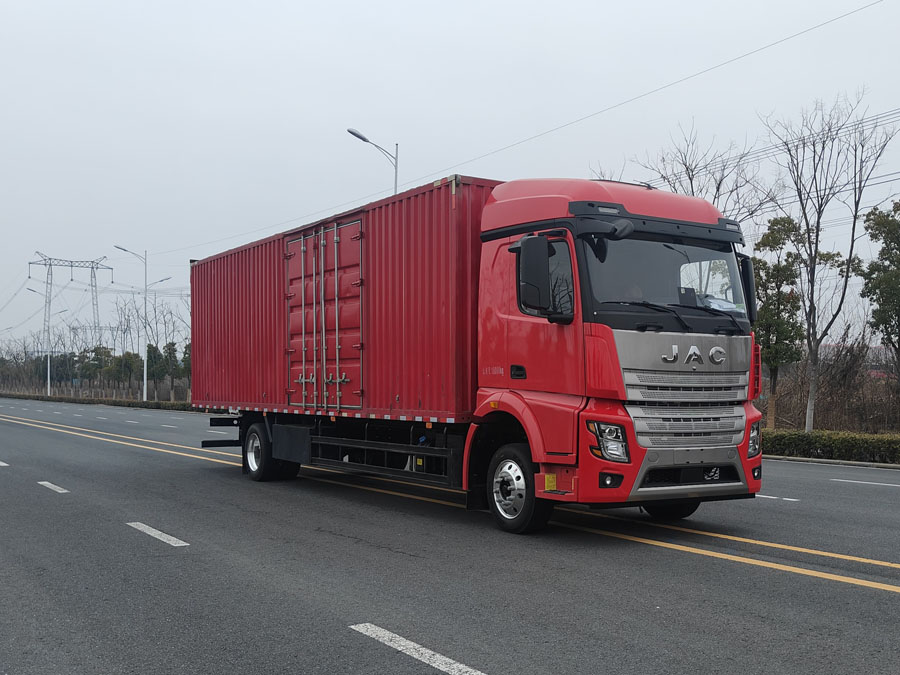 江淮牌HFC5181XXYP4K4A70S廂式運(yùn)輸車公告圖片