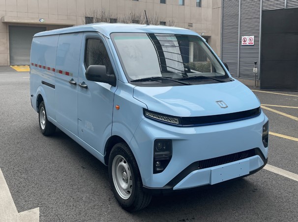 遠(yuǎn)程牌DNC5031XXYSEVGP8換電式純電動廂式運(yùn)輸車公告圖片