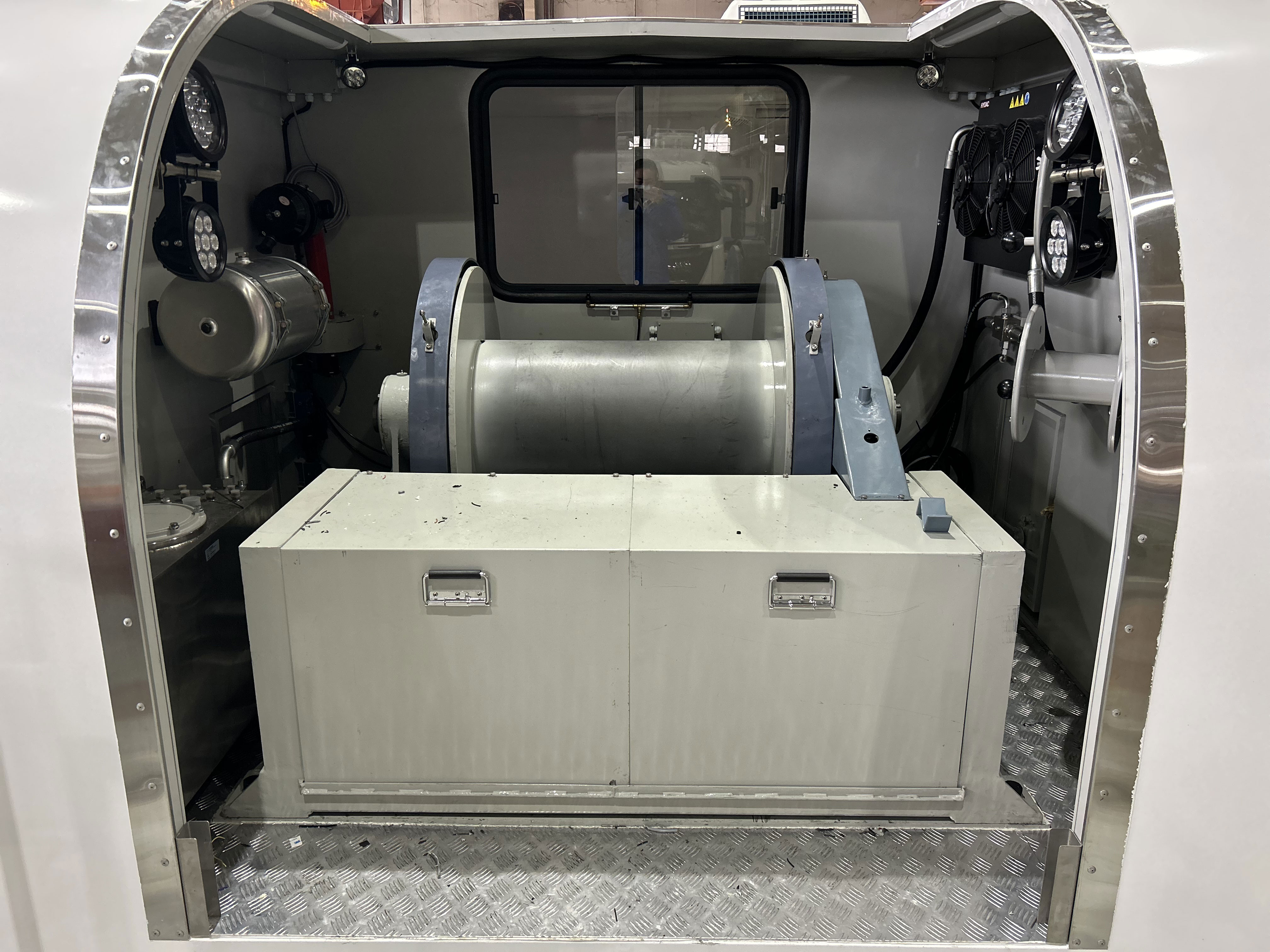 寶石機(jī)械牌BSJ5251TCS測(cè)試井架車公告圖片