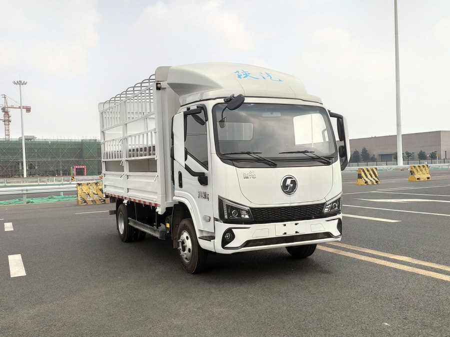 陜汽牌SX5041CCYNP63411倉柵式運(yùn)輸車公告圖片