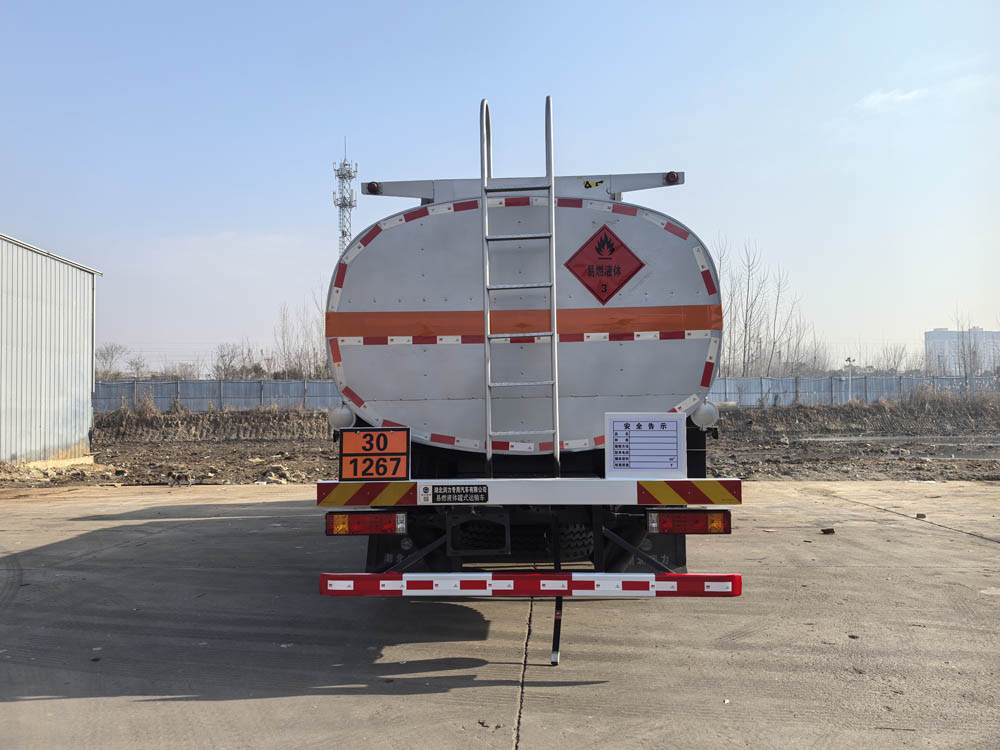 潤知星牌SCS5262GRYEQ6易燃液體罐式運輸車公告圖片