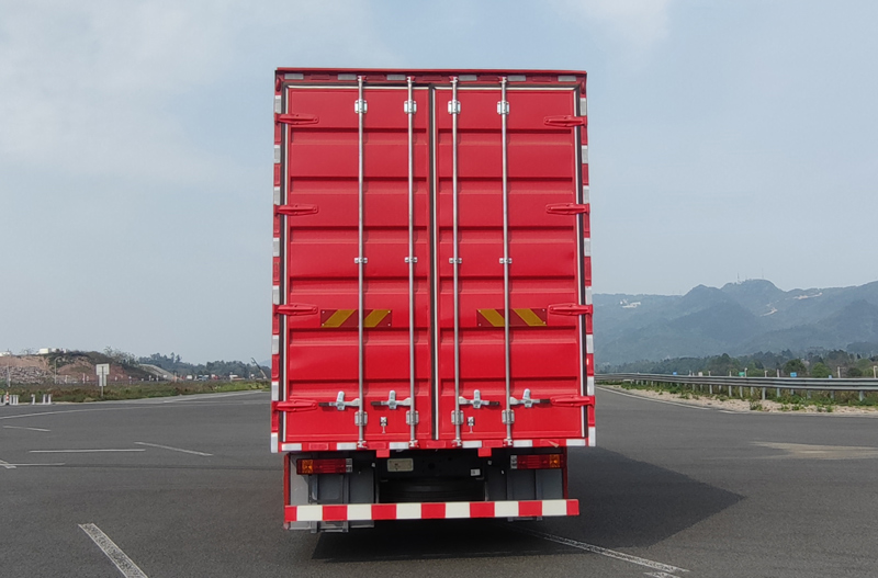 陜汽牌SX5189XXYLA721Q3-V廂式運(yùn)輸車公告圖片