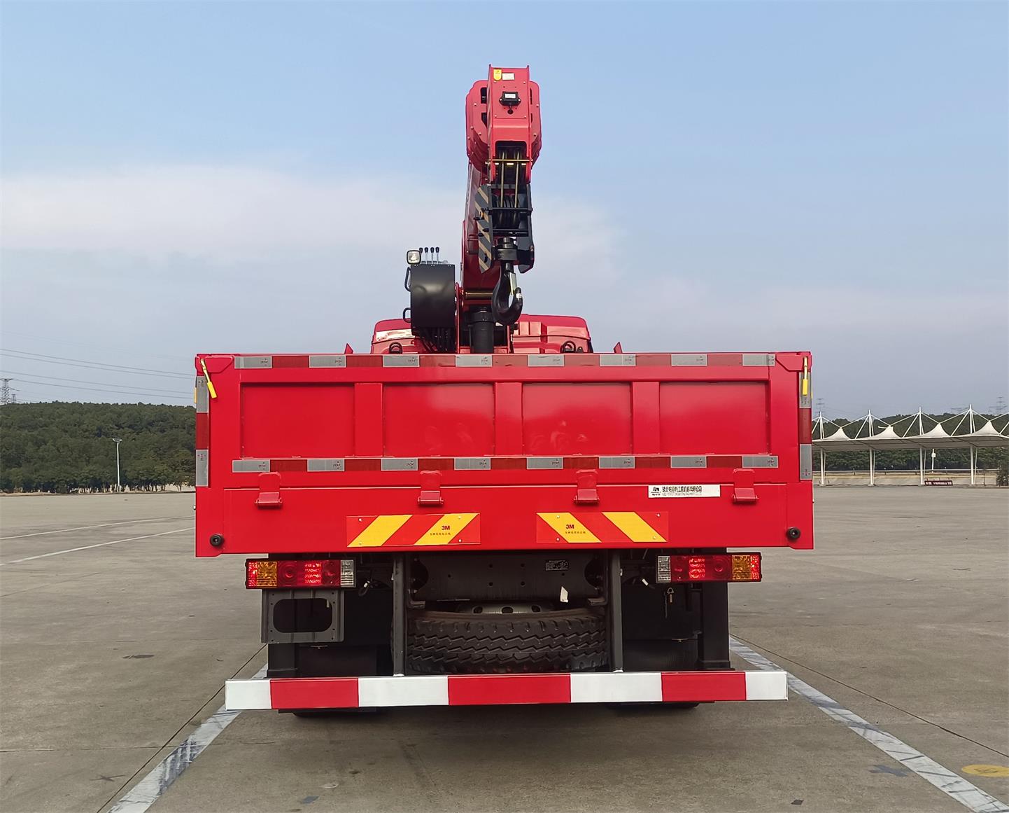 帕菲特牌PFT5186JSQD6C隨車起重運(yùn)輸車公告圖片