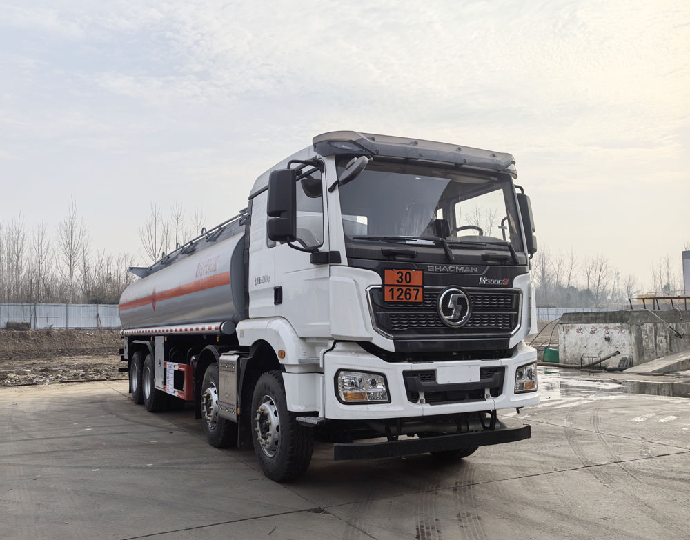 SCS5326GRYSX6型易燃液體罐式運(yùn)輸車(chē)圖片