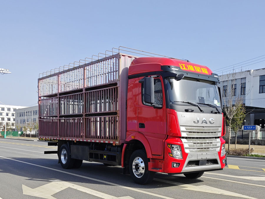 江淮牌HFC5181CCQP4K4A50S畜禽運(yùn)輸車(chē)公告圖片