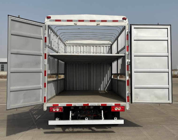 福田牌BJ5045CCYEV1G純電動倉柵式運(yùn)輸車公告圖片