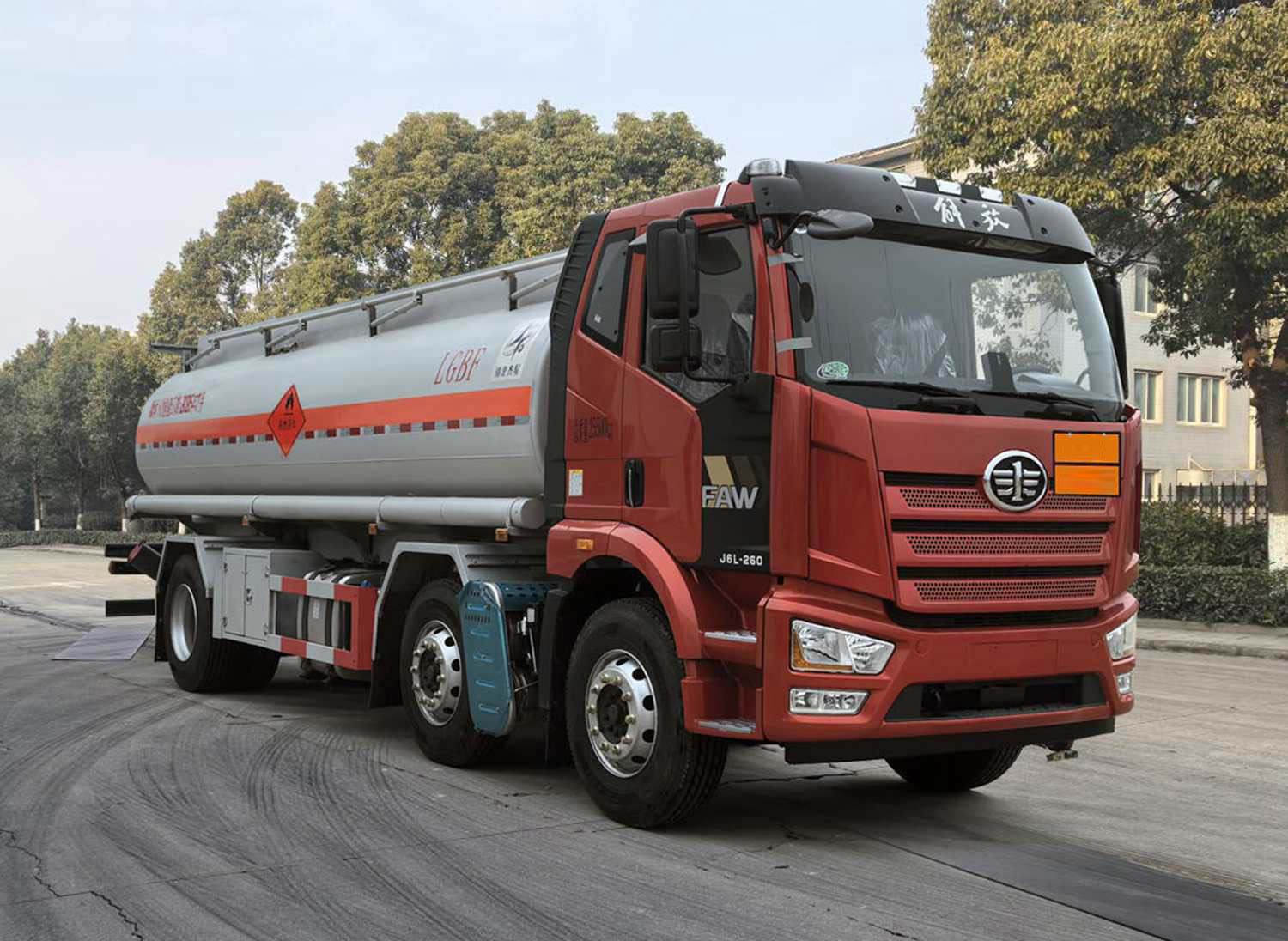 QXC5263GYYC6型運(yùn)油車圖片