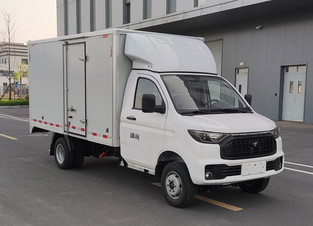 雷馳牌HLD5032XXYBEV純電動廂式運輸車公告圖片
