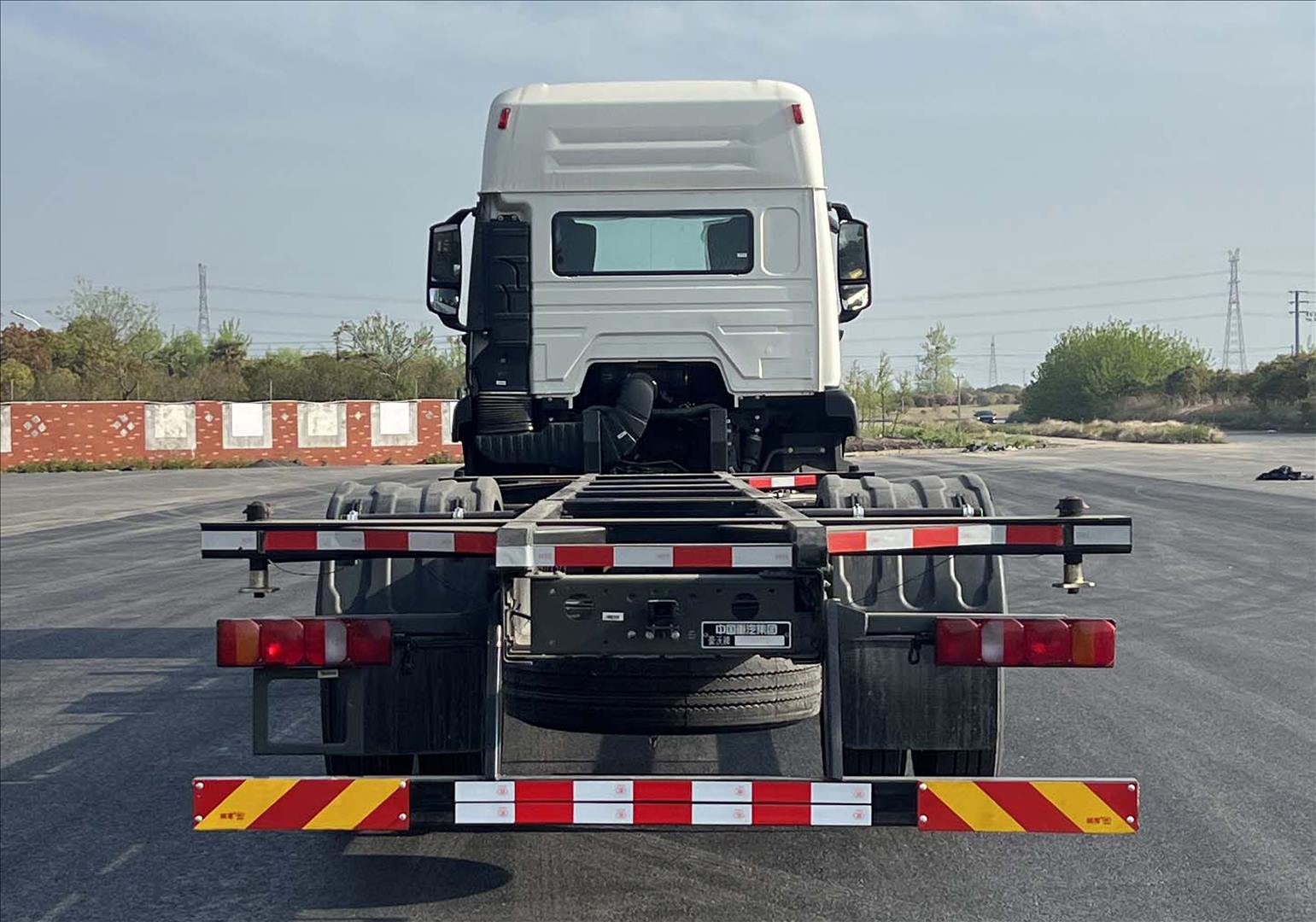 豪沃牌ZZ5187ZKXK711JF1車廂可卸式汽車公告圖片