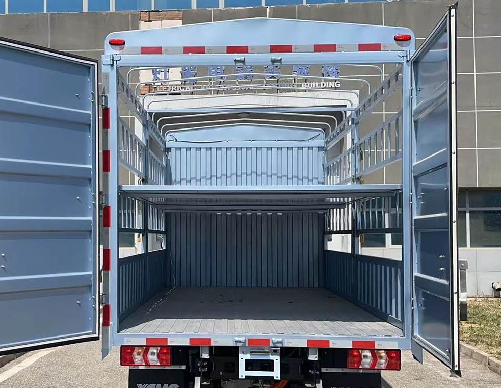 徐工牌XGA5045CCYBEVEA純電動(dòng)倉(cāng)柵式運(yùn)輸車(chē)公告圖片