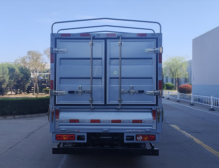 福田牌BJ5030CCY4JC6-70倉柵式運輸車公告圖片