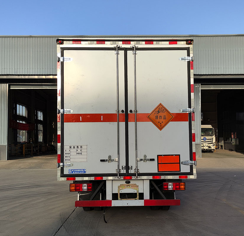 程力牌CL5071XQY6BXW爆破器材運(yùn)輸車公告圖片