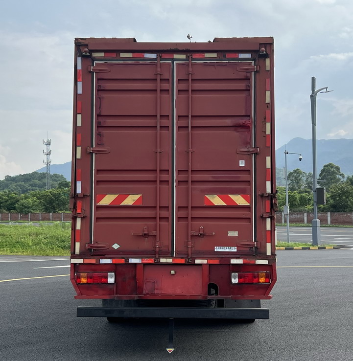 乘龍牌LZ5261XYKH5CM01翼開啟廂式車公告圖片