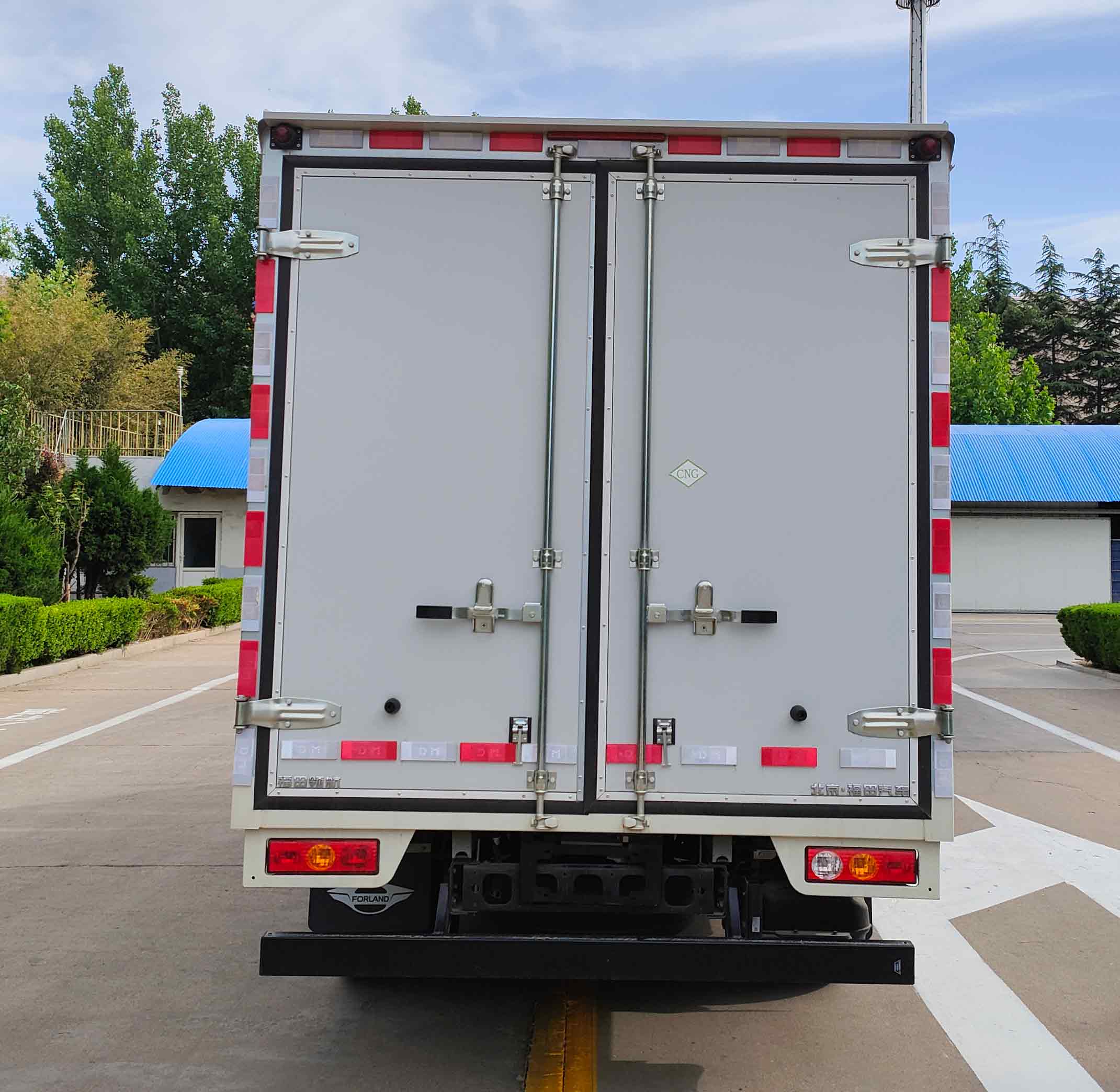 福田牌BJ5035XXY3JC6-32廂式運輸車公告圖片