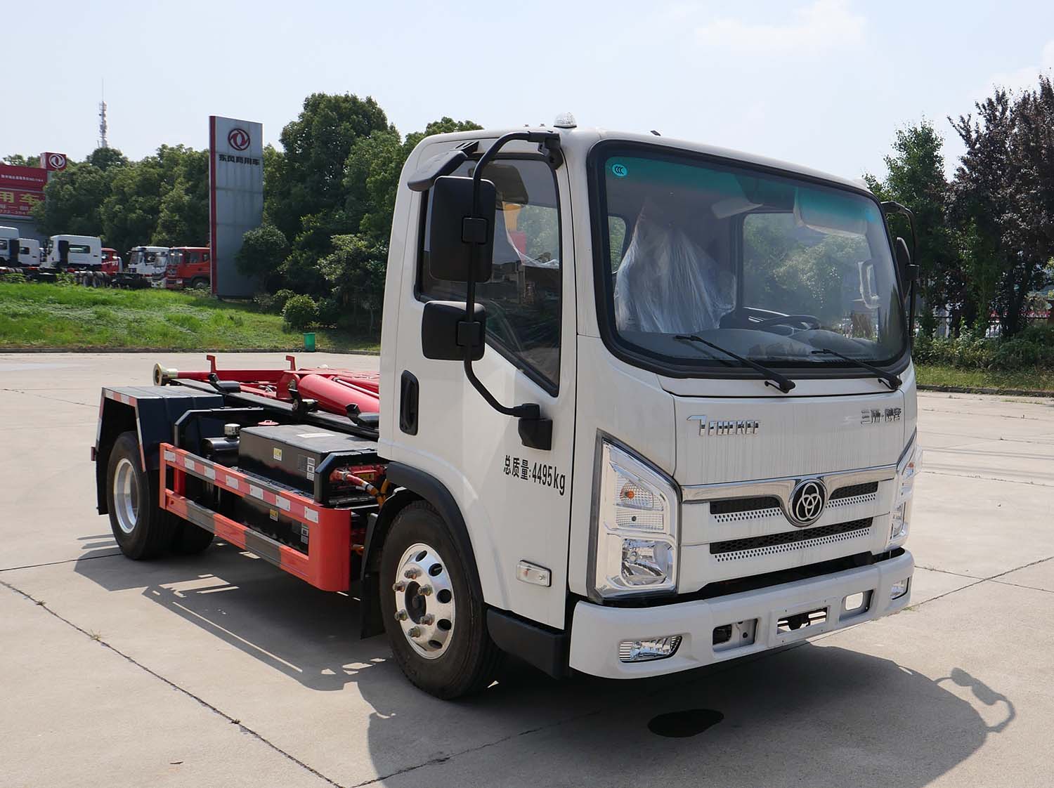 華通牌HCQ5046ZXXBEV純電動(dòng)車廂可卸式垃圾車