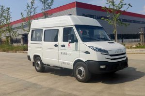 齊東方牌CLD5040XJQ6TH警犬運輸車