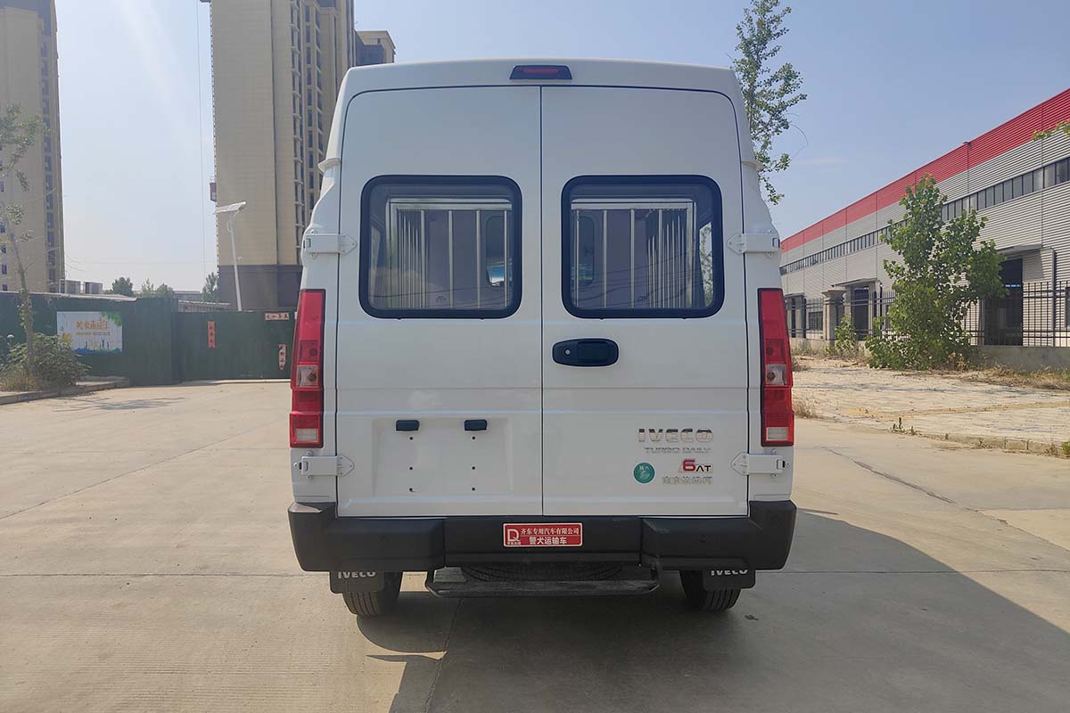 警犬運(yùn)輸車圖片