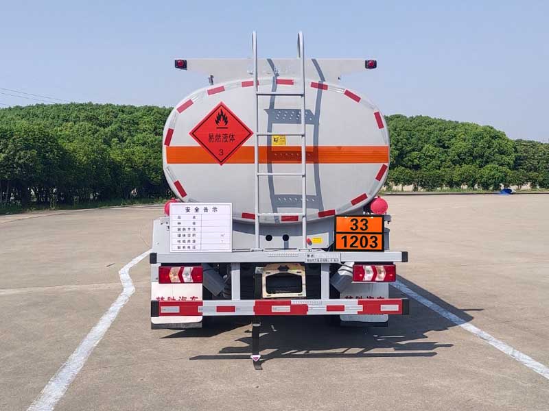 楚勝牌CSC5120GJYS6加油車公告圖片