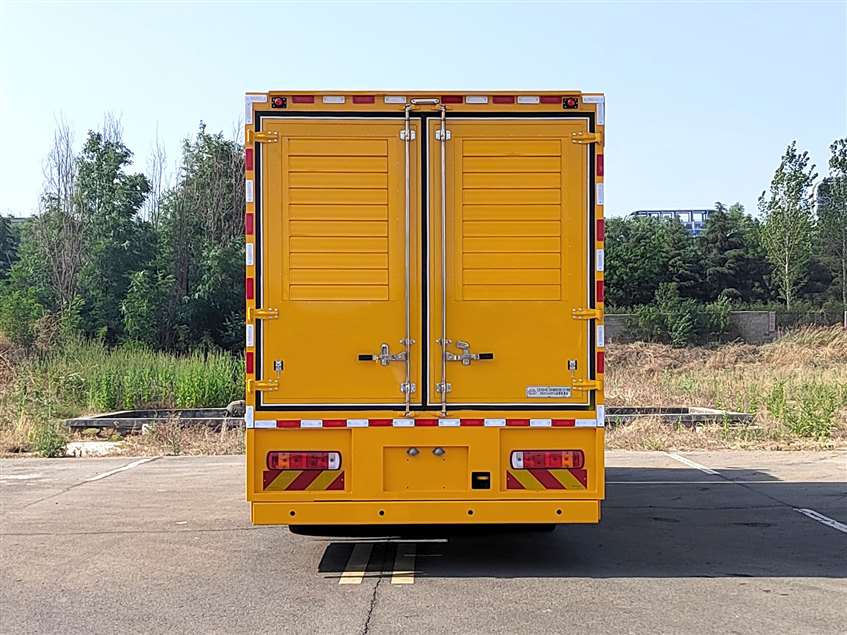 中燕牌BSZ5163XDYC6B電源車公告圖片