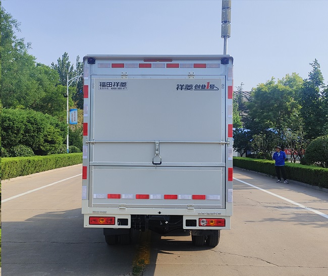 福田牌BJ5030XYK4JV6-10翼開(kāi)啟廂式車公告圖片