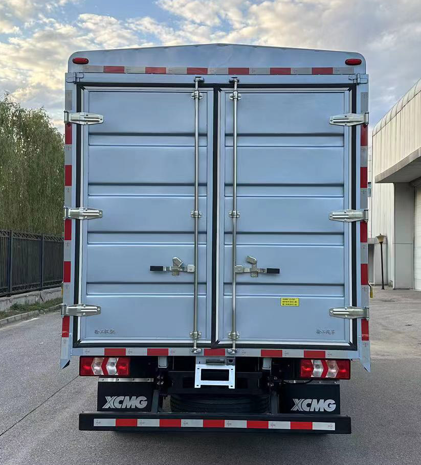 徐工牌XGA5048CCYBEVEA純電動(dòng)倉(cāng)柵式運(yùn)輸車公告圖片