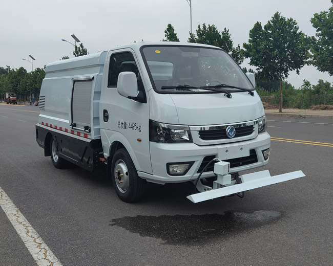 中植汽車牌CDL5040TYHDFBEV純電動路面養(yǎng)護車