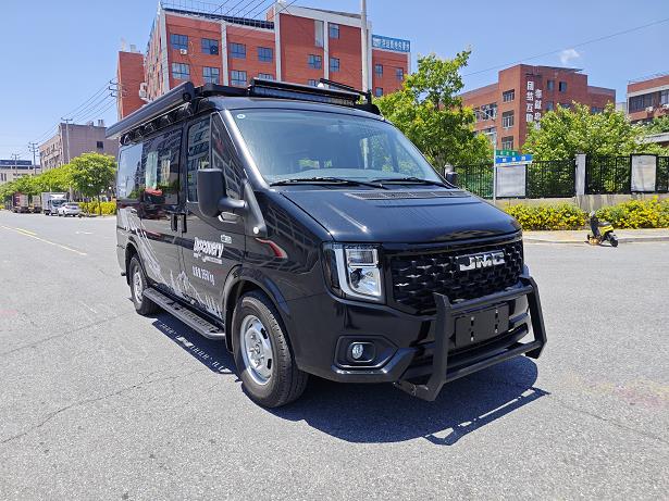 凱樂泰牌JYA5041TSY-JX2宿營(yíng)車