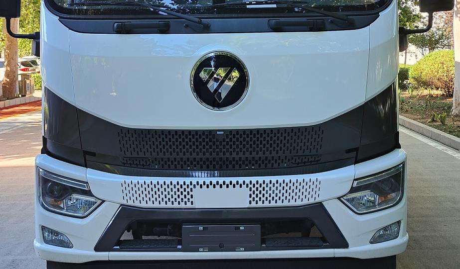 福田牌BJ5186XXYEVB純電動(dòng)廂式運(yùn)輸車公告圖片