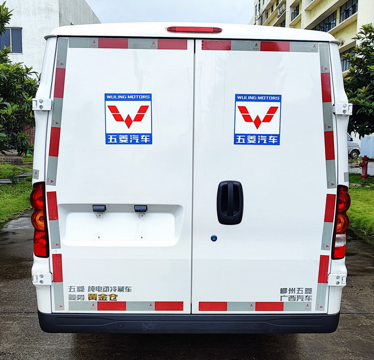 五菱牌LQG5030XLCBEVD純電動(dòng)冷藏車(chē)公告圖片